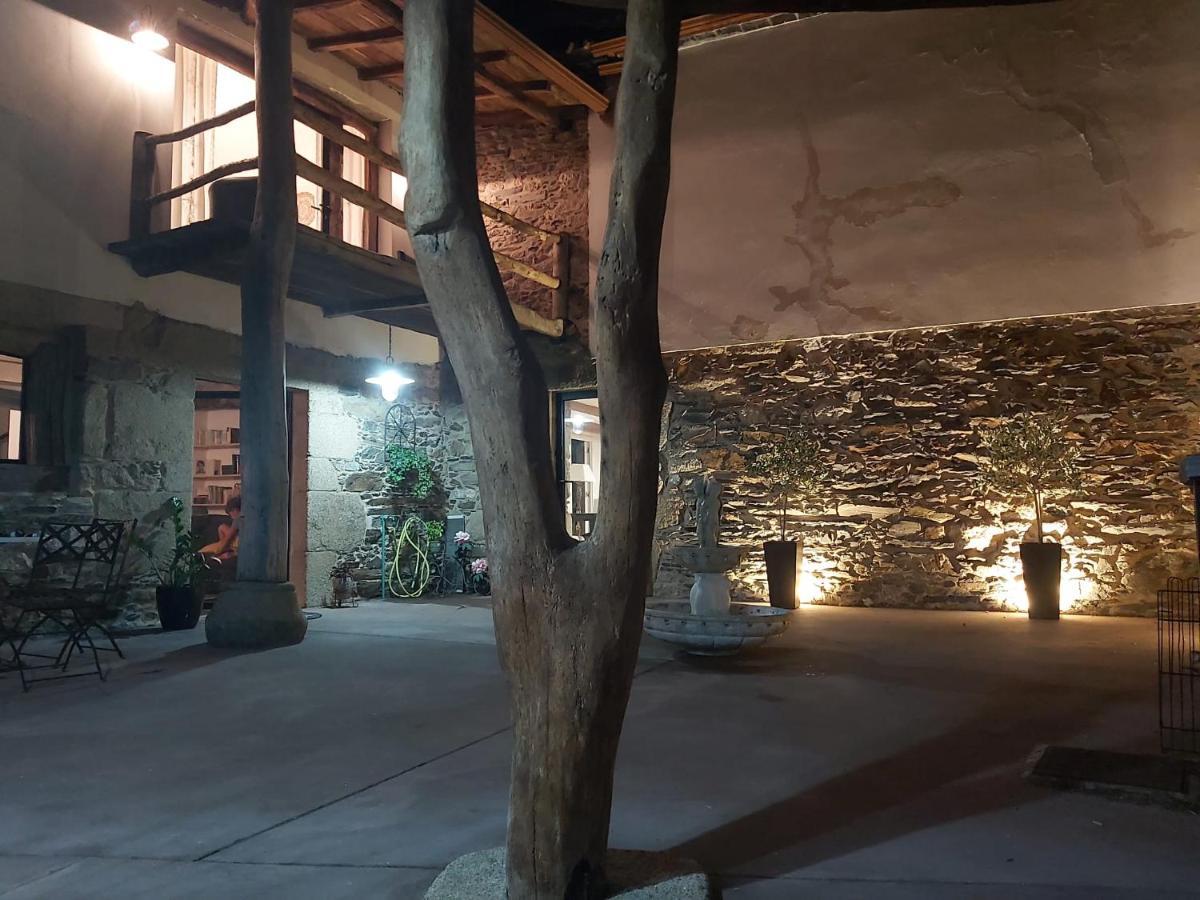 Gasthaus Casa Da Queira Ares Exterior foto